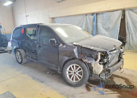 2014 Dodge Grand Caravan Sxt z USA, uszkodzony, nr VIN 2C4RDGCG8ER400897